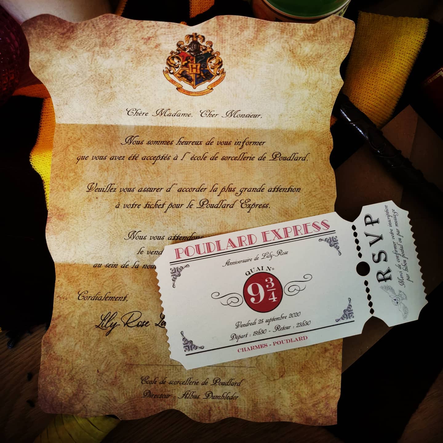 Camille 2 z'ailes E  Invitation lettre parchemin Harry Potter